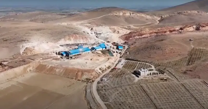 کارخانه سیلیس مهاباد