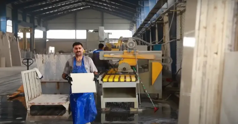 کارخانه سنگ و سرامیک مهاباد